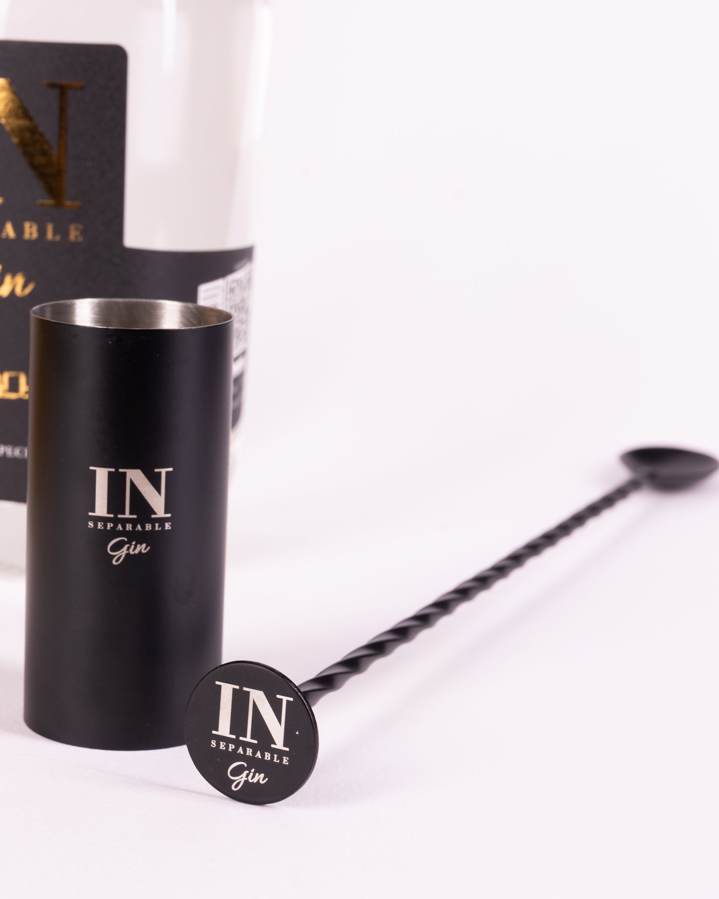 PACK GIN INSEPARABLE EDIÇÃO ESPECIAL - 70cl + Oferta de Doseador e Colher de Bar